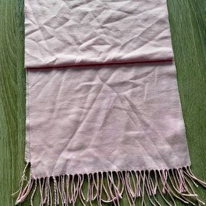 NWOT Bundle of 2 scarves